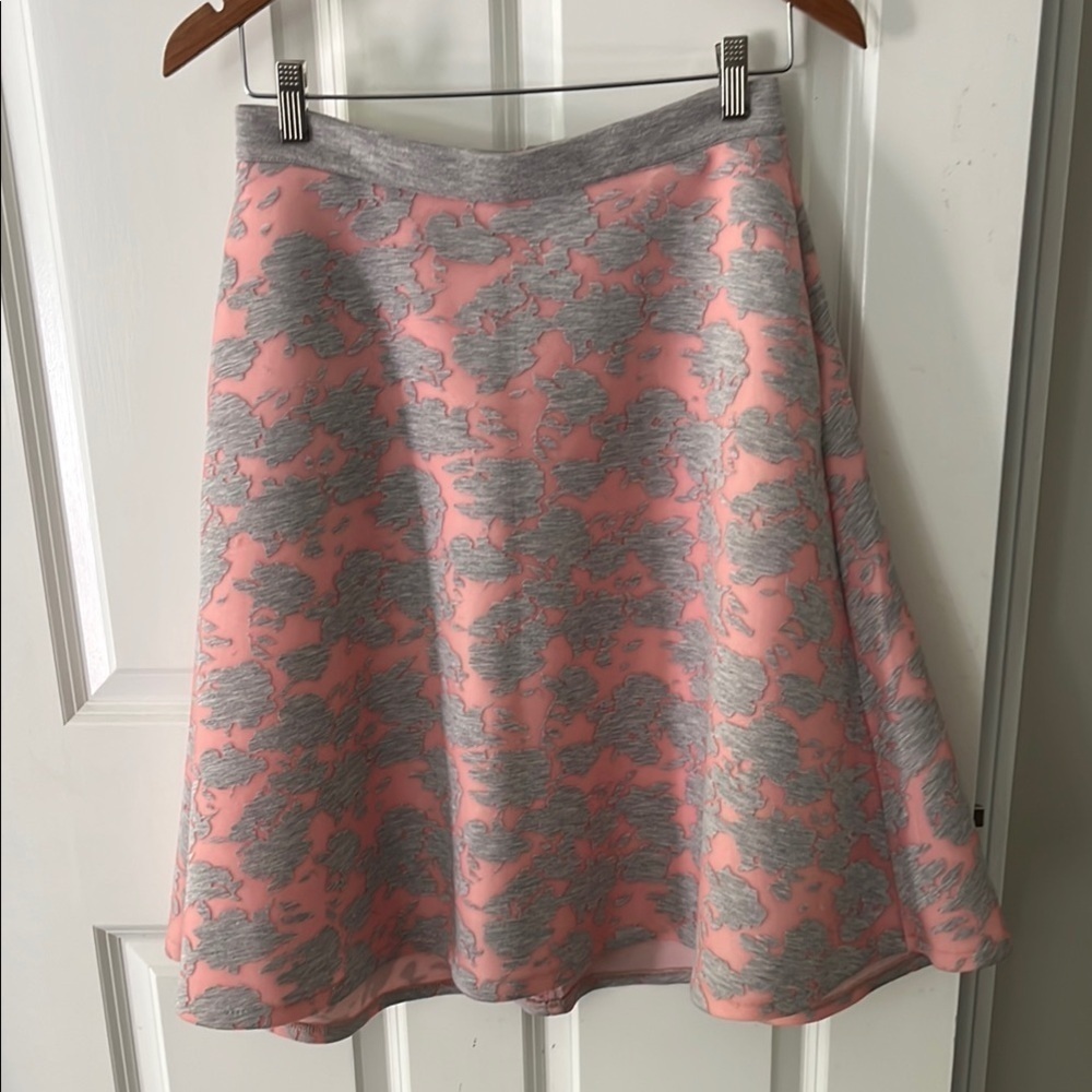 Catherine Malandrino Peachy pink neoprene w/ gray floral overlay size 4